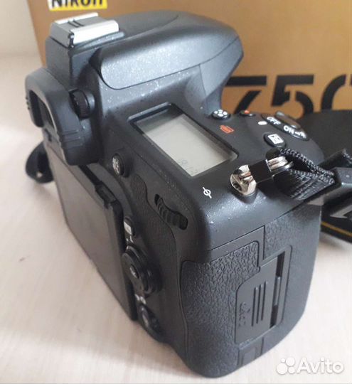 Зеркальный фотоаппарат nikon d750