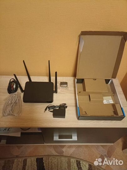 Wi-Fi роутер D-link DIR-825