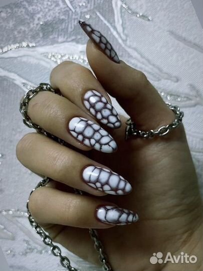 Маникюр на дому