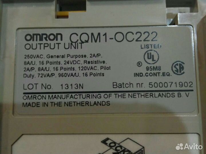 Выходной релейный модуль omron COM1-OC222