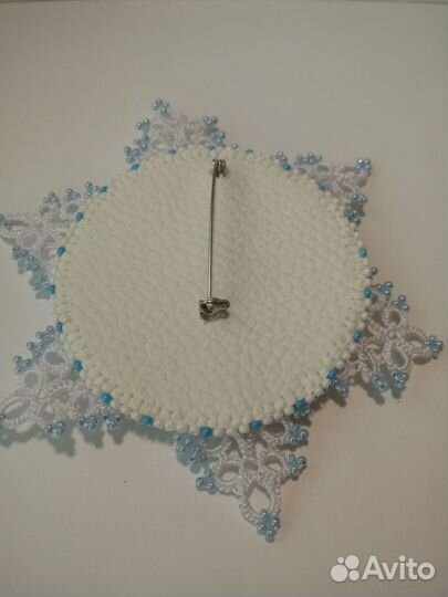 Брошь ручной работы 