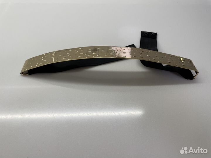 Пояс на резинке с золотой вставкой из металла