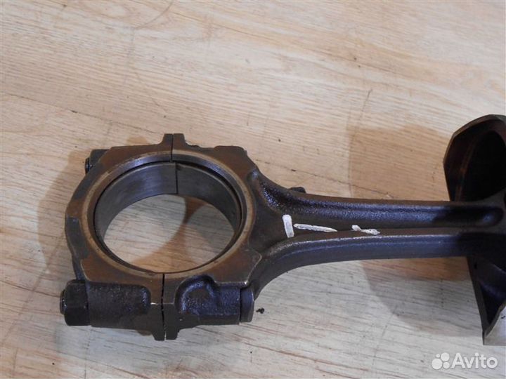 Поршень с шатуном Nissan Bluebird U14 1.8