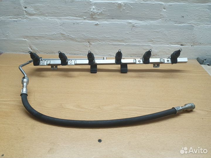 Топливная рампа с форсунками BMW E60 m54b25