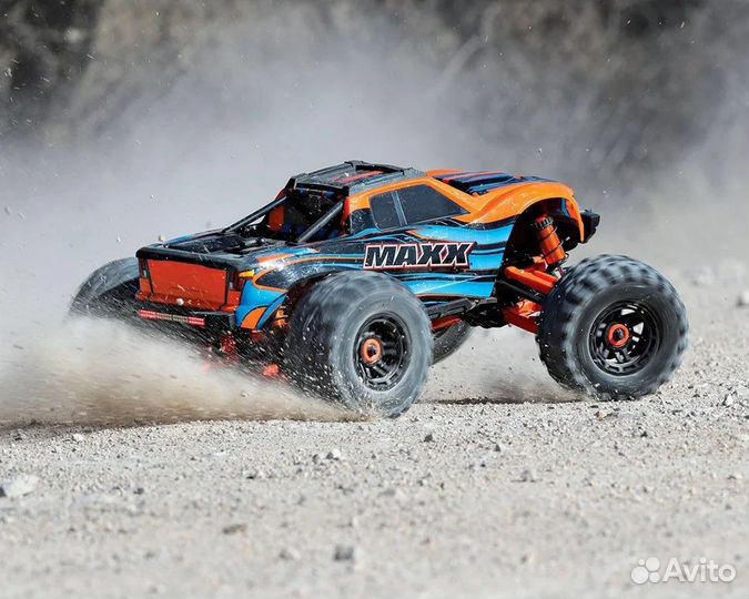 Traxxas maxx with widemaxx 4X4 1/10