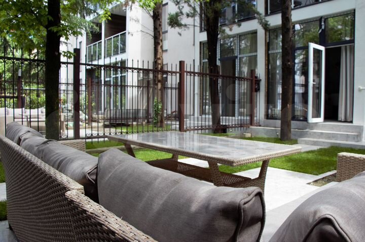 2-к. квартира, 50 м², 1/3 эт.