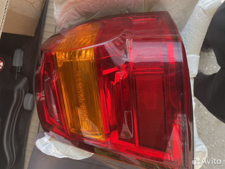 Комплект задних фонарей Land cruiser 200