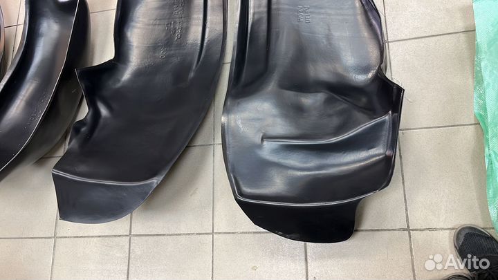 Land Cruiser 100/Lexus LX470 Подкрылки штат E1ZE4