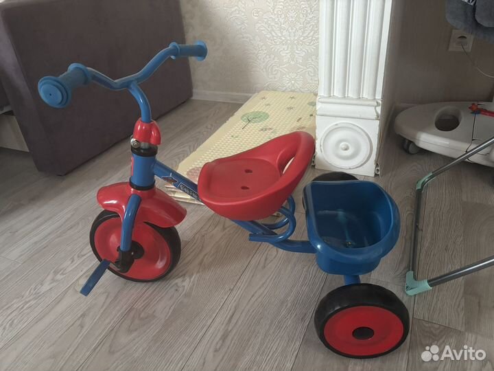 Детский трехколесный велосипед