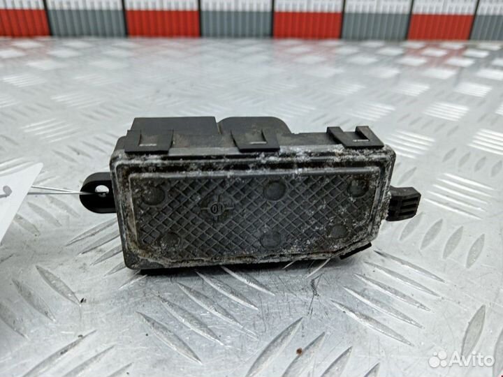 Сопротивление печки Ford Kuga 2011 1855157