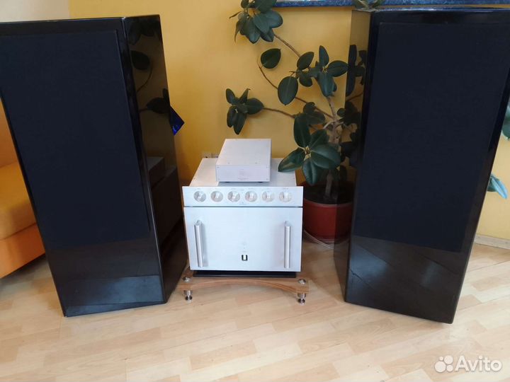 Стереосистема класса HI-END