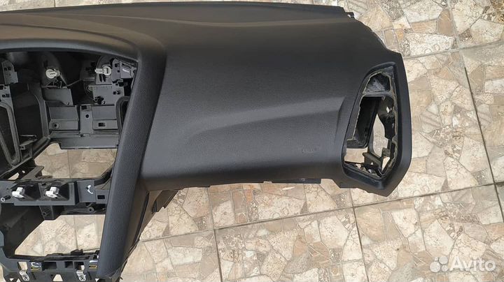 Форд фокус 3 Подушка безопасности панель торпеда