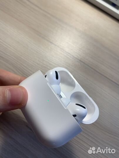AirPods Pro наушники