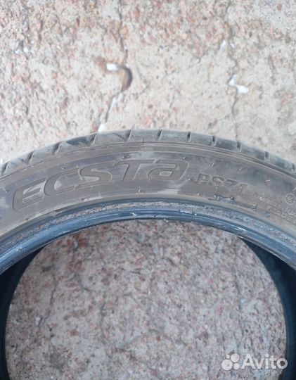 Kumho Ecsta PS71 235/40 R18