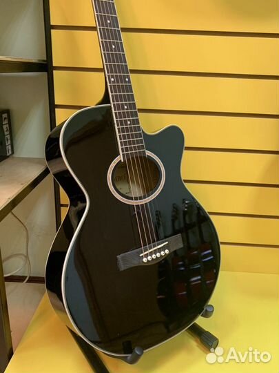 Гитара colombo