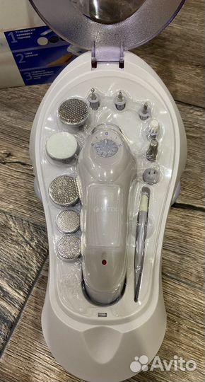 Набор для маникюра и педикюра Vitek VT-2201