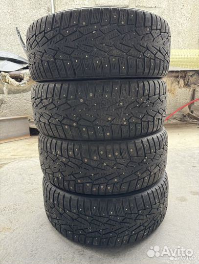 Nokian Tyres Hakkapeliitta 7 215/60 R16 99T