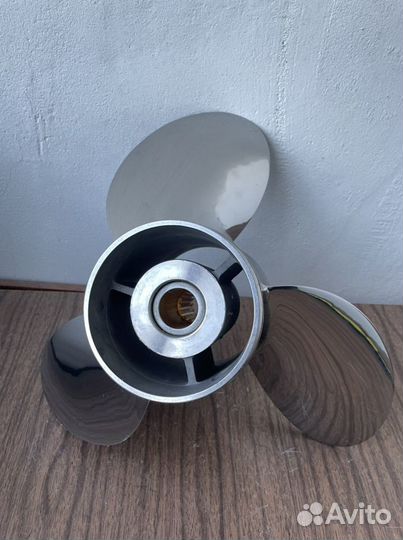 Винт гребной Suzuki 3x14 1/2x25R сталь