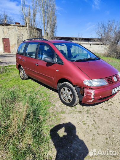 В разборе Volkswagen sharan 1 (1995-2000) 2.0 бен