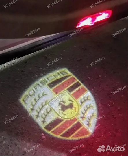 Проекция в двери с лого Porsche Cayenne 955 957