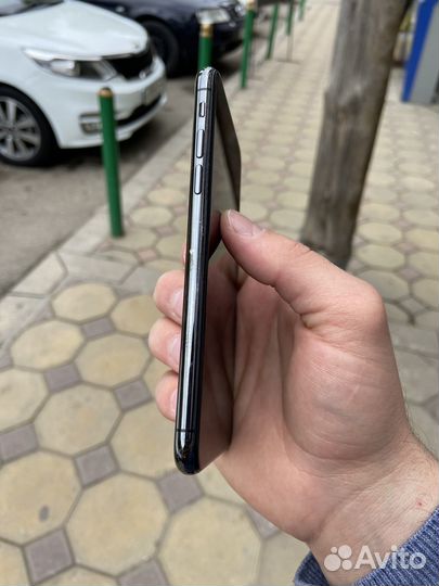 iPhone X, 256 ГБ