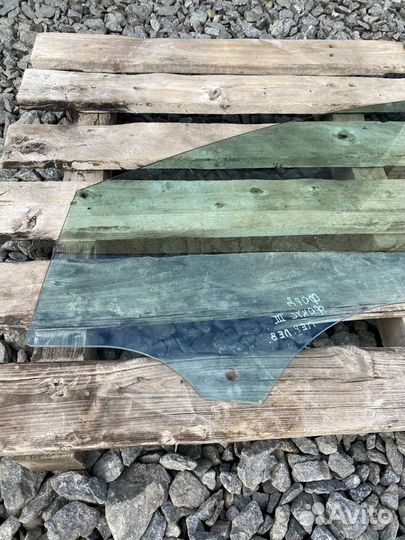 Стекло двери передней левой Ford Focus (III) III