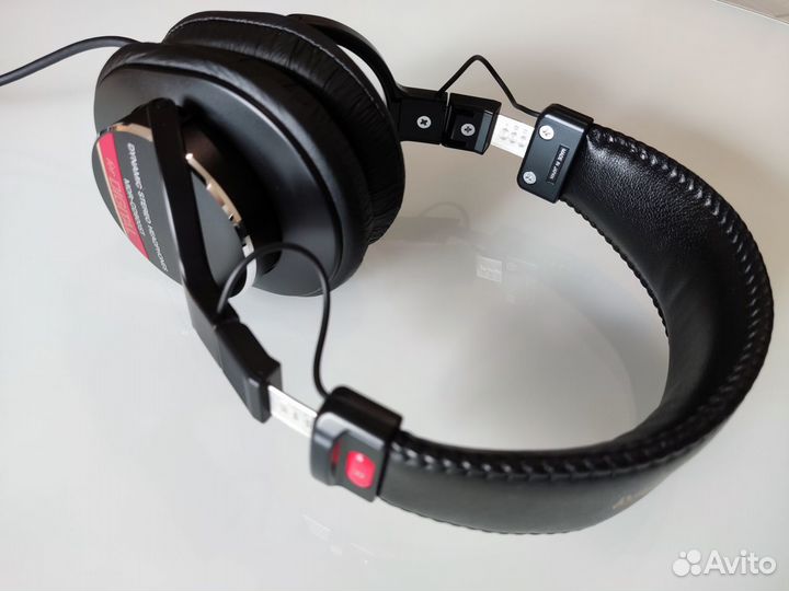 Мониторные наушники Sony MDR-CD900ST, MDR-V6