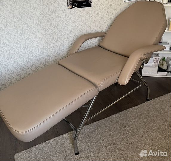 Кушетка косметологическая