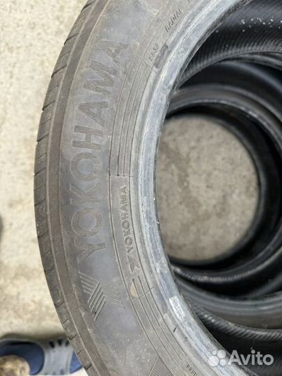 Yokohama BluEarth-ES ES32 215/55 R17 94V