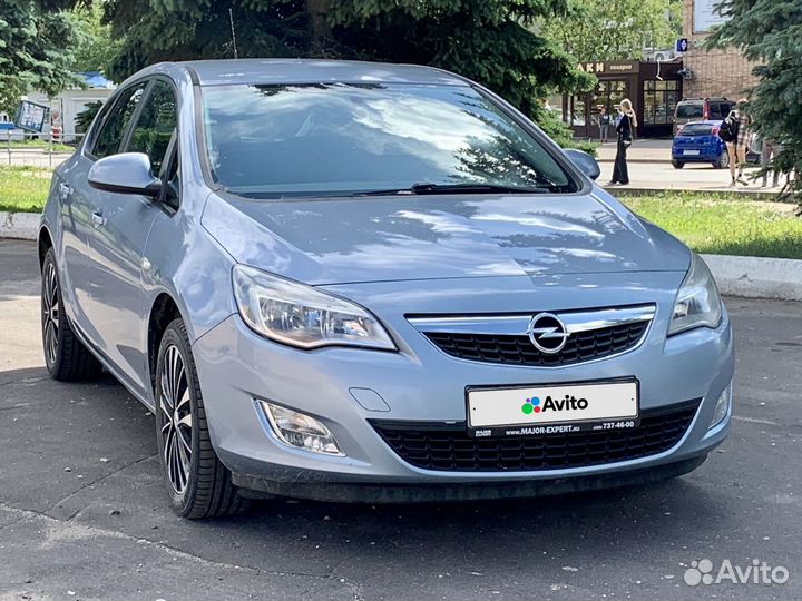 Opel Astra 1.6 AT, 2011, 131 500 км