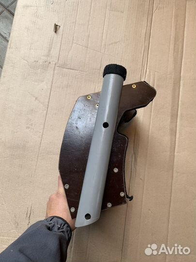 Подставка для эхолота с креплением для спиннинга