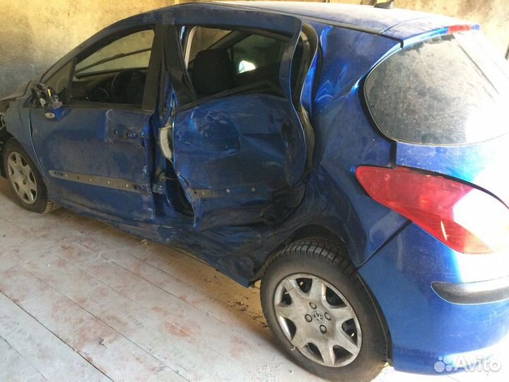 Двигатель. МКПП. Peugeot 308. в разбор