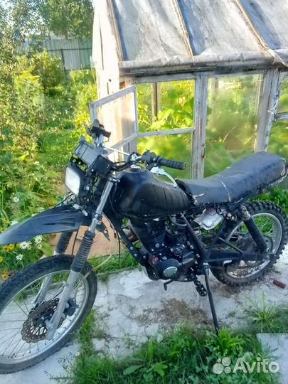 Кроссовый мотоцикл