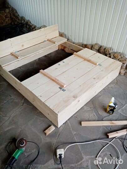 Песочница, Есть в наличии