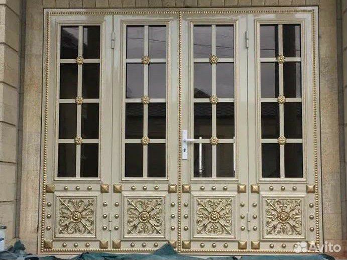 Кованая дверь входная