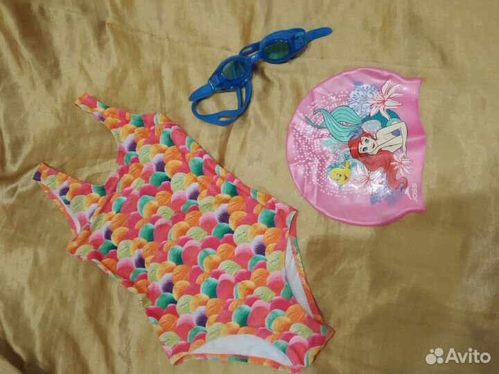 Купальник детский слитный (новый)