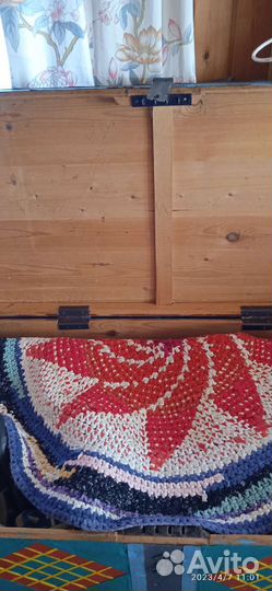 Сундук деревянный старинный обит железом