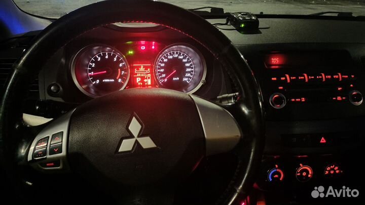 Mitsubishi Lancer 1.5 AT, 2010, 235 000 км