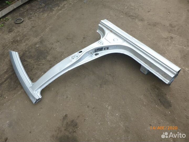 Стойка кузова центральная левая Hyundai Solaris RB