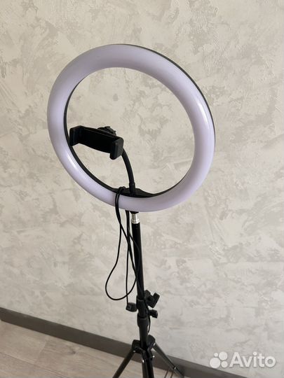 Кольцевая лампа со штативом