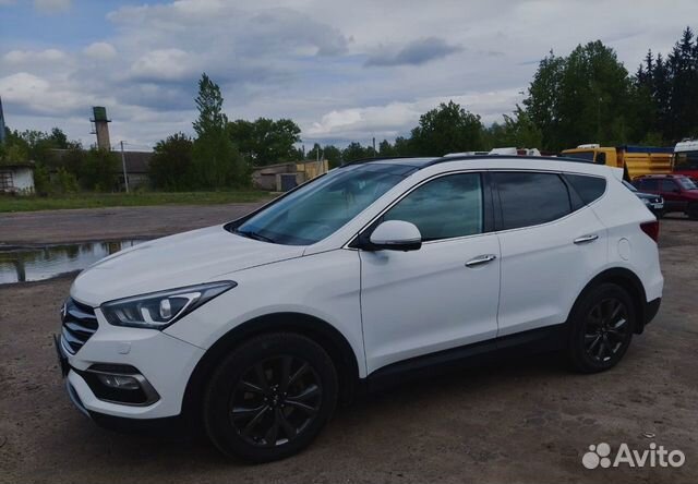 Hyundai Santa Fe 2.2 AT, 2016, 196 293 км с пробегом, цена 2650000 руб.