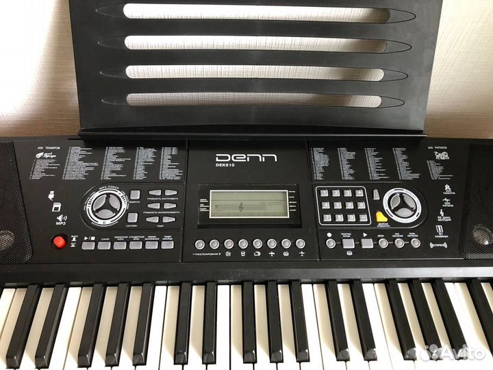 Синтезатор Denn dek610