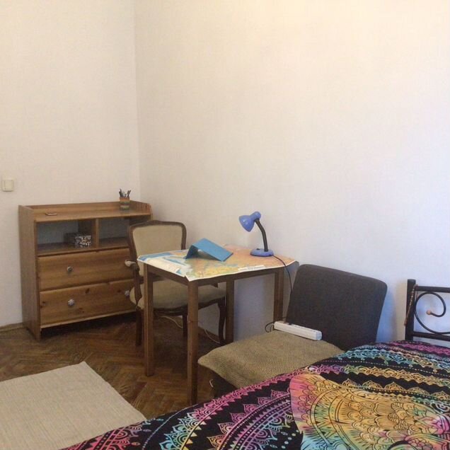 Комната 14 м² в 4-к., 1/5 эт.