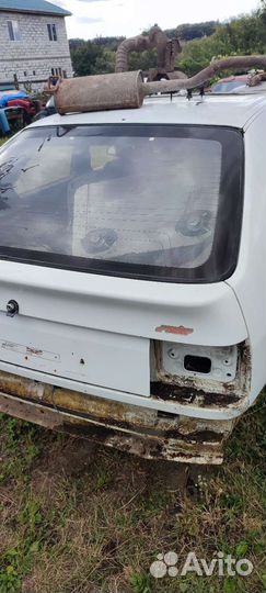 Рено 19 крышка багажника хэтчбек