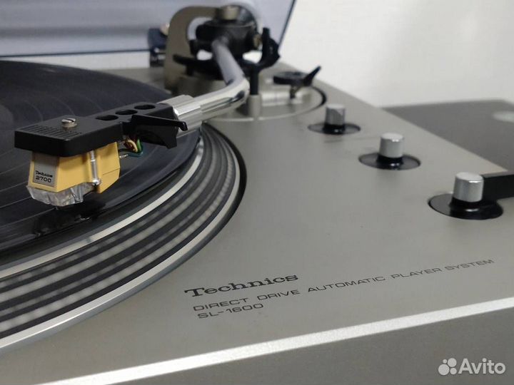 Проигрыватель винила Technics SL-1600 Отличный