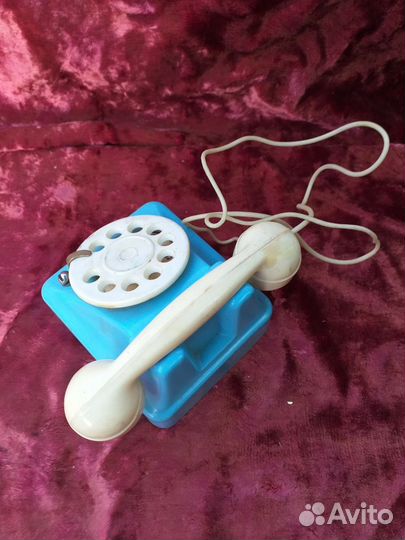 Старый телефон игрушечный СССР пластик