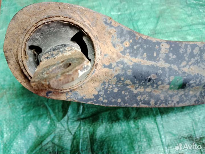 Форд фокус 2 кулак задний левый