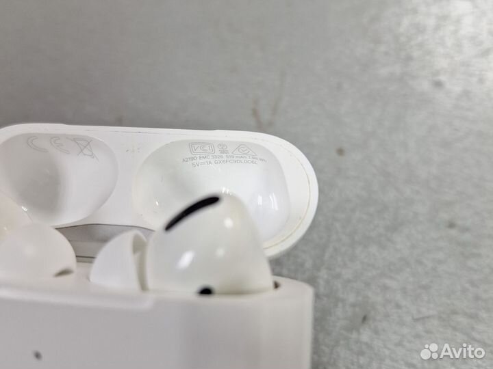 Наушники Airpods Pro