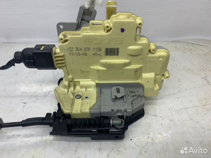 Замок двери задний левый Volkswagen Tiguan 2.0