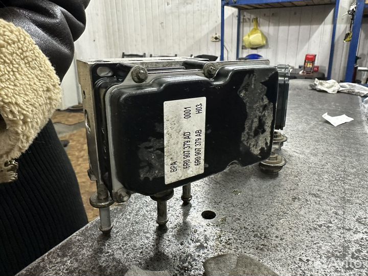 Блок абс volkswagen polo